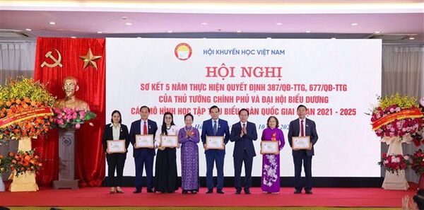 Từ mở rộng mô hình đến nâng cao chất lượng xã hội học tập