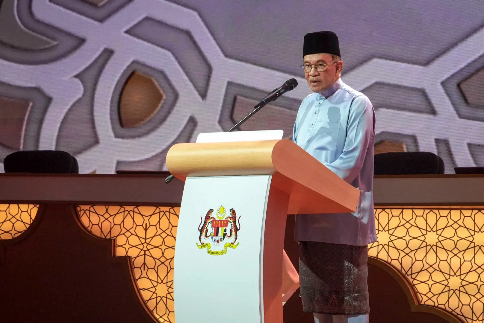 Menguasai AI Tanpa Mengorbankan Akhlak