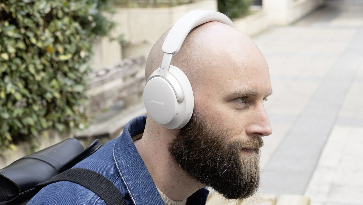 Tai nghe Bose QuietComfort Ultra giảm giá trong Prime Day: nên chọn Headphones hay Earbuds?