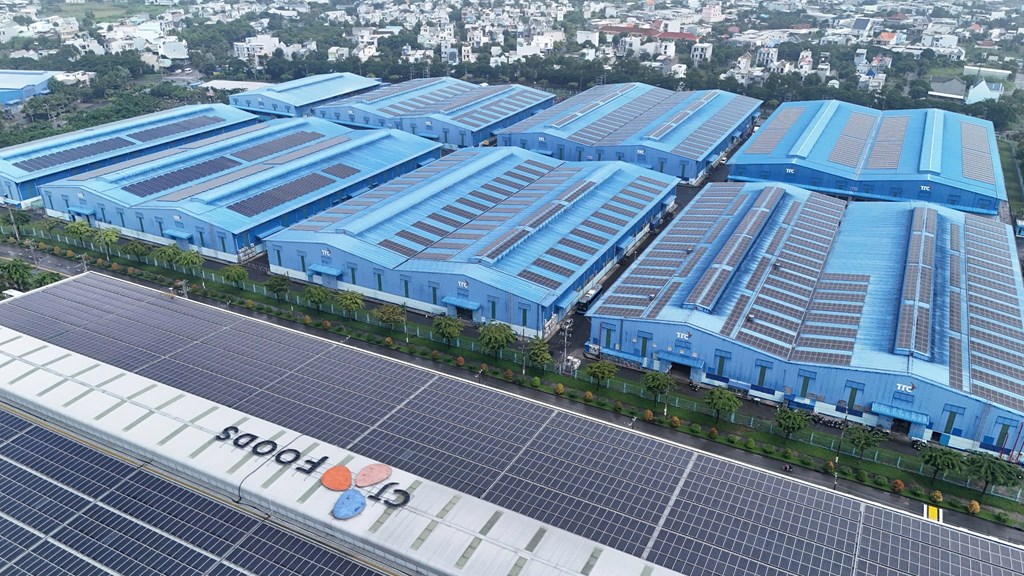 Điện mặt trời mái nhà vượt 11.000 MWp: Từ điện dư đến hiệu quả lưới điện