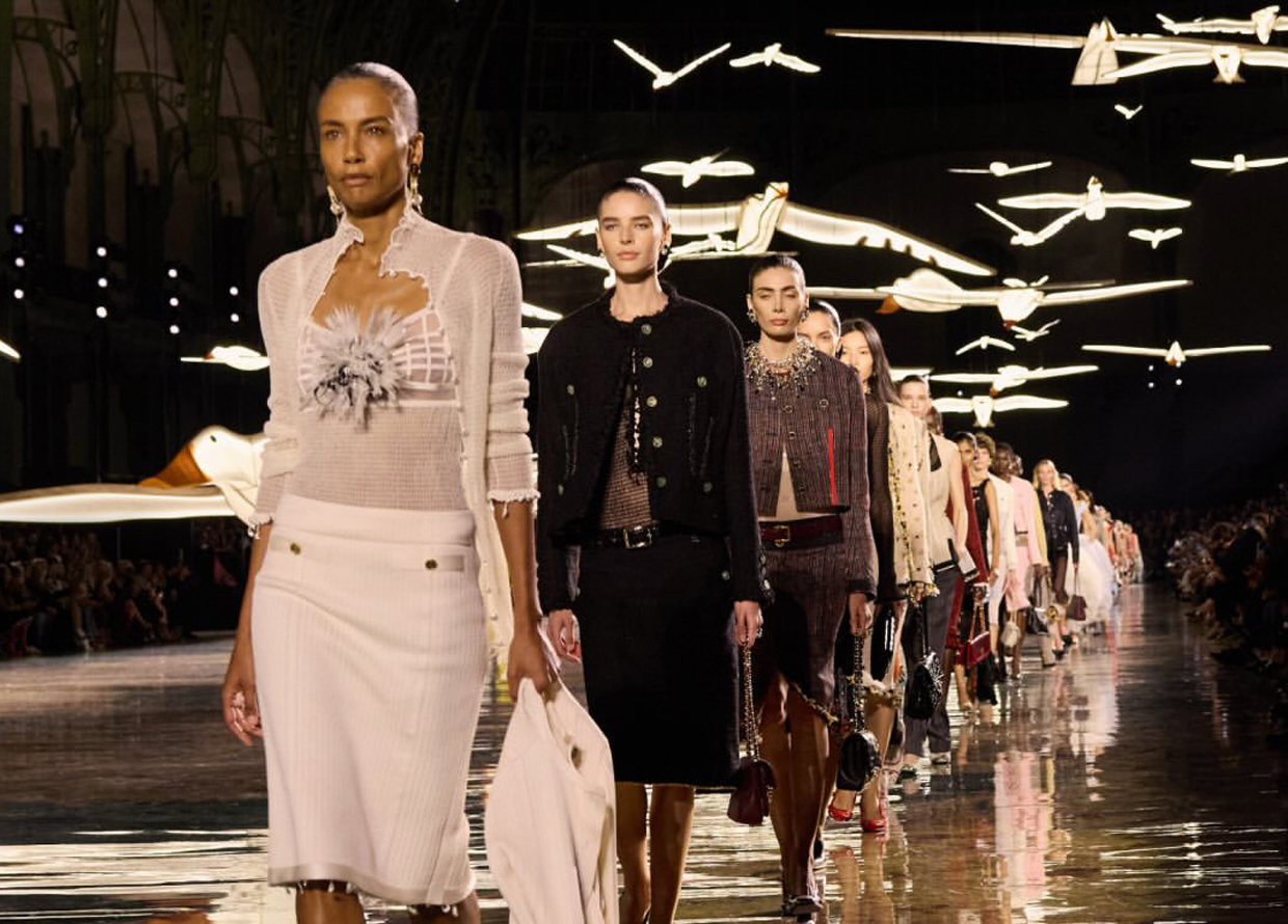 Spring Haute Couture: Warisan, Bahan Inovatif dan Kebebasan Tubuh