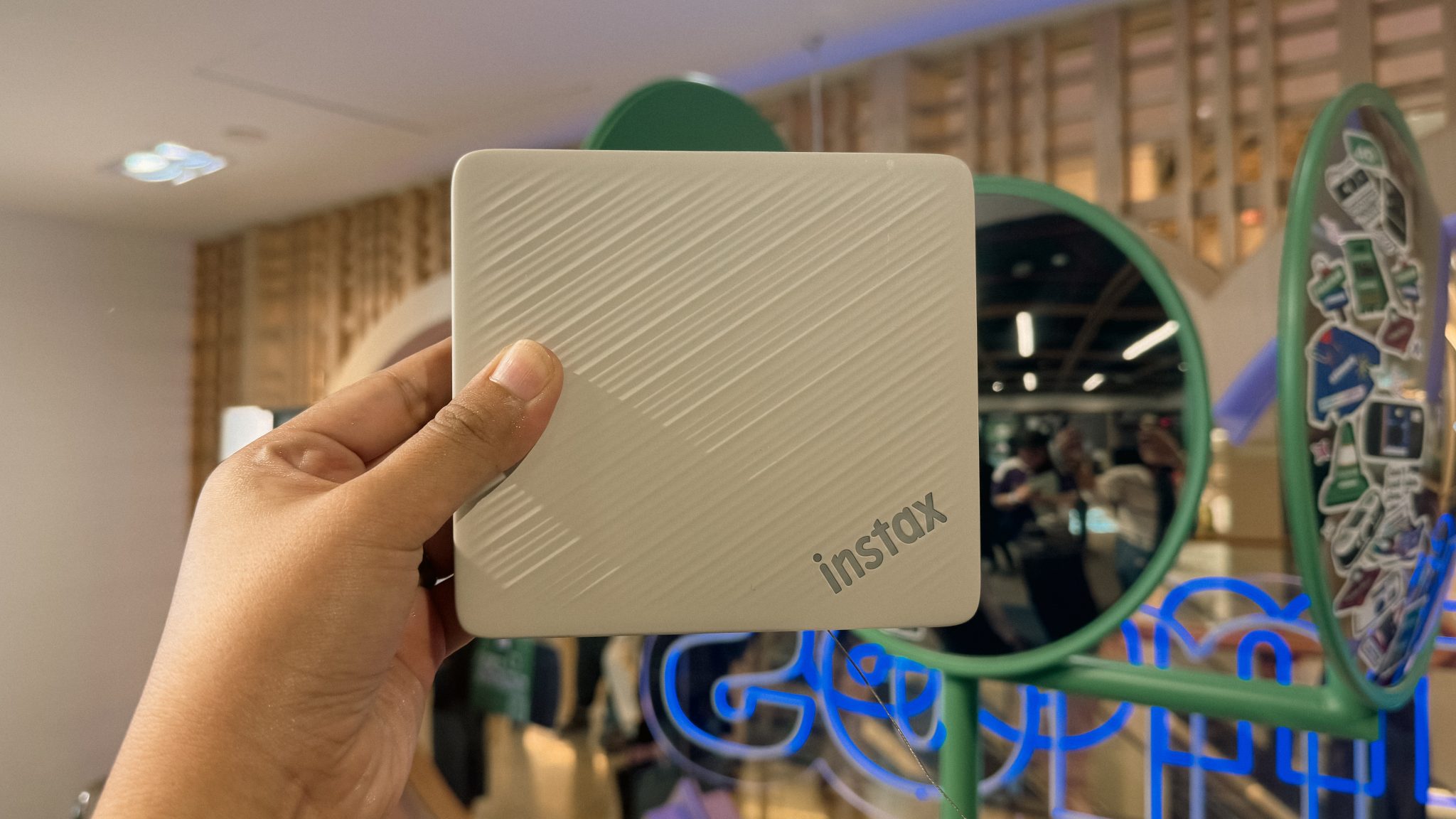 Mengapa Kamera Instax Mendahului Kamera Premium Sekarang