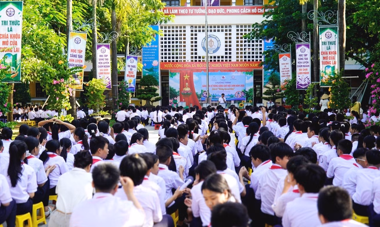 Từ phòng chống bạo lực đến thoát nạn cháy: phụ huynh cần hiểu gì về kỹ năng an toàn cho trẻ?
