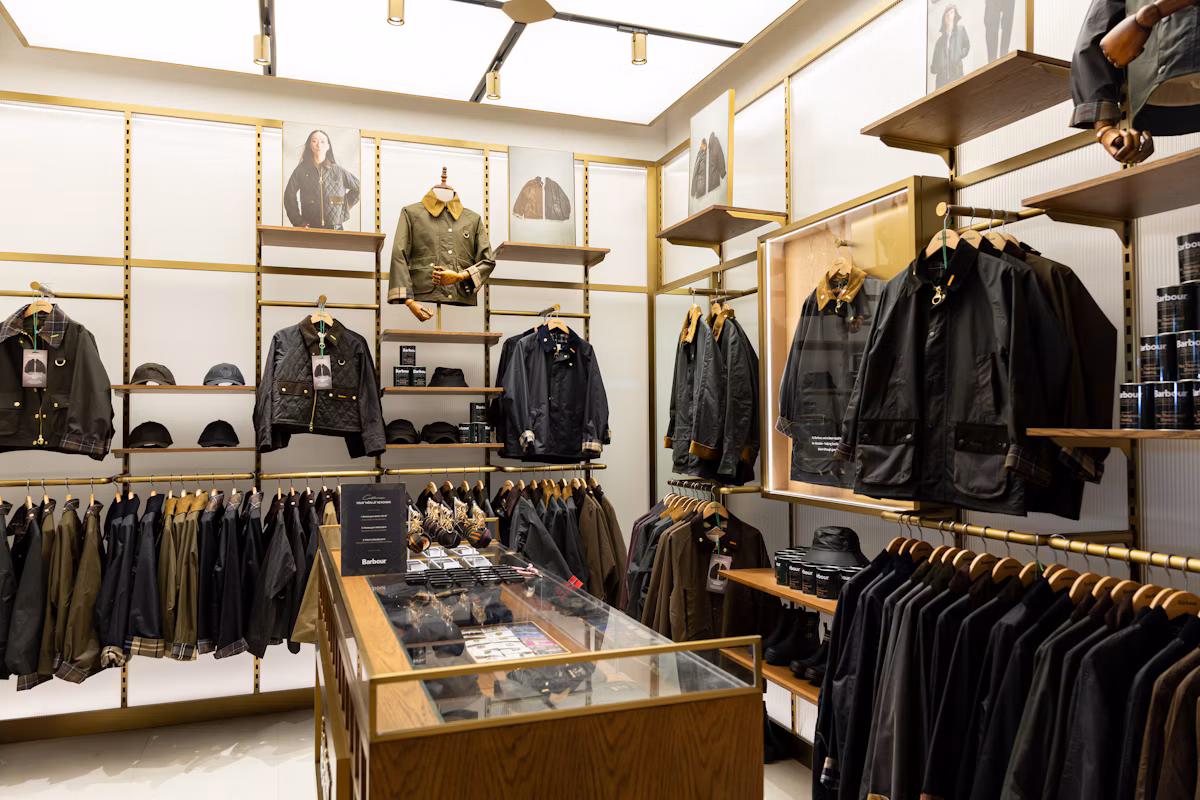 Barbour và J.Crew: Tái định nghĩa áo khoác waxed canvas