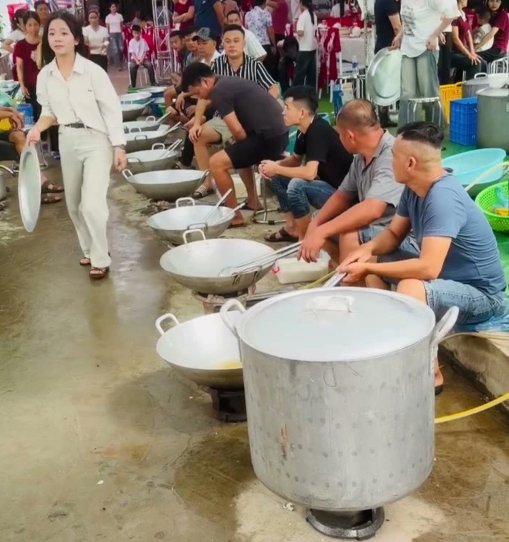 Những bếp ngoài trời phục vụ trăm người: khi nấu ăn tập thể thành nghệ thuật