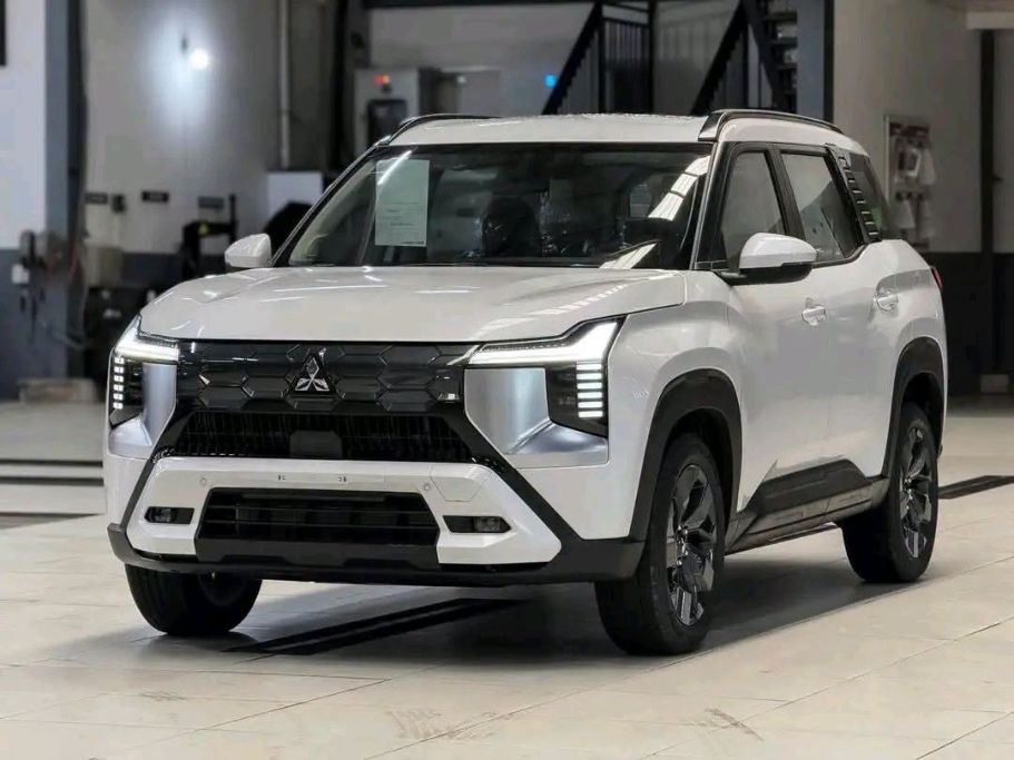 Ưu đãi Mitsubishi tháng 10: hỗ trợ 100% trước bạ nhiều dòng xe
