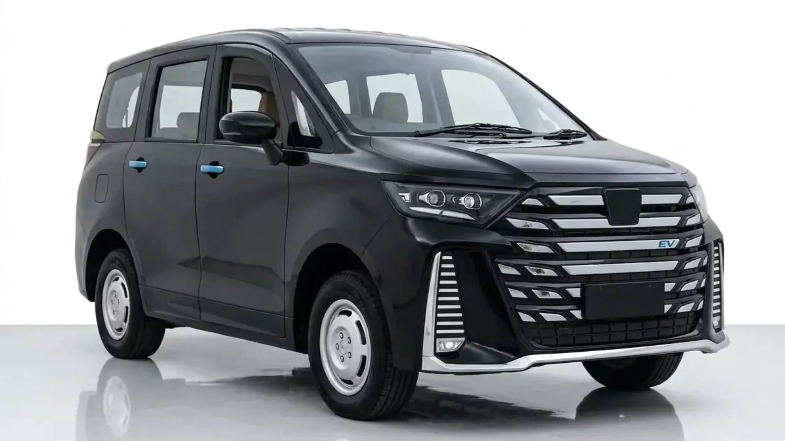 Toyota Alphard vs Vellfire: MPV Kembar Mana Lebih Berbaloi?
