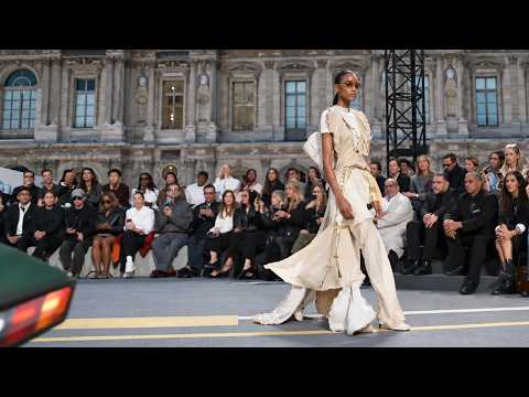 Louis Vuitton Xuân Hè: Ergonomie như triết lý chống trọng lực