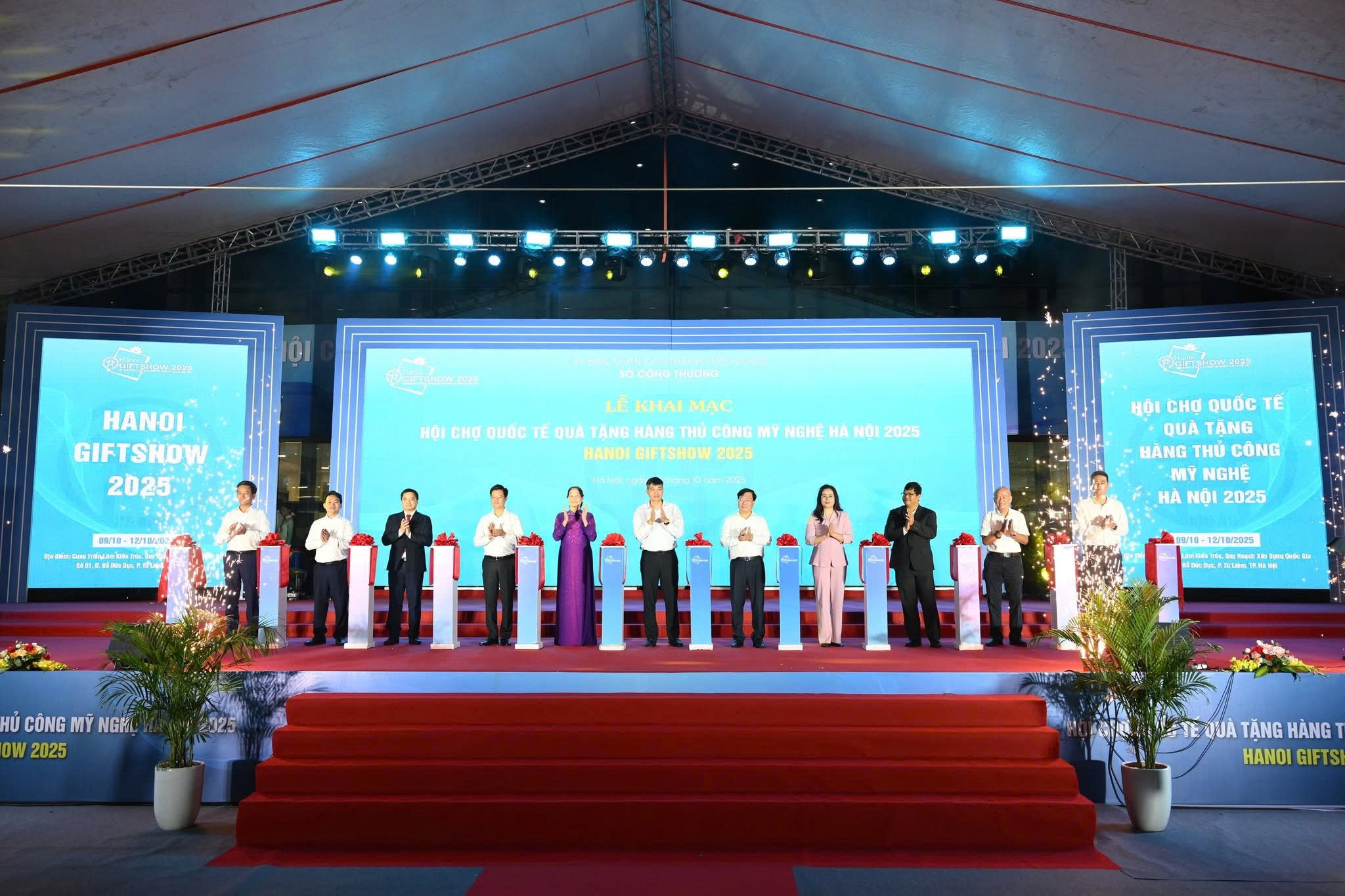 Hanoi Giftshow: 500 gian hàng thủ công mỹ nghệ mở rộng cửa ra thế giới