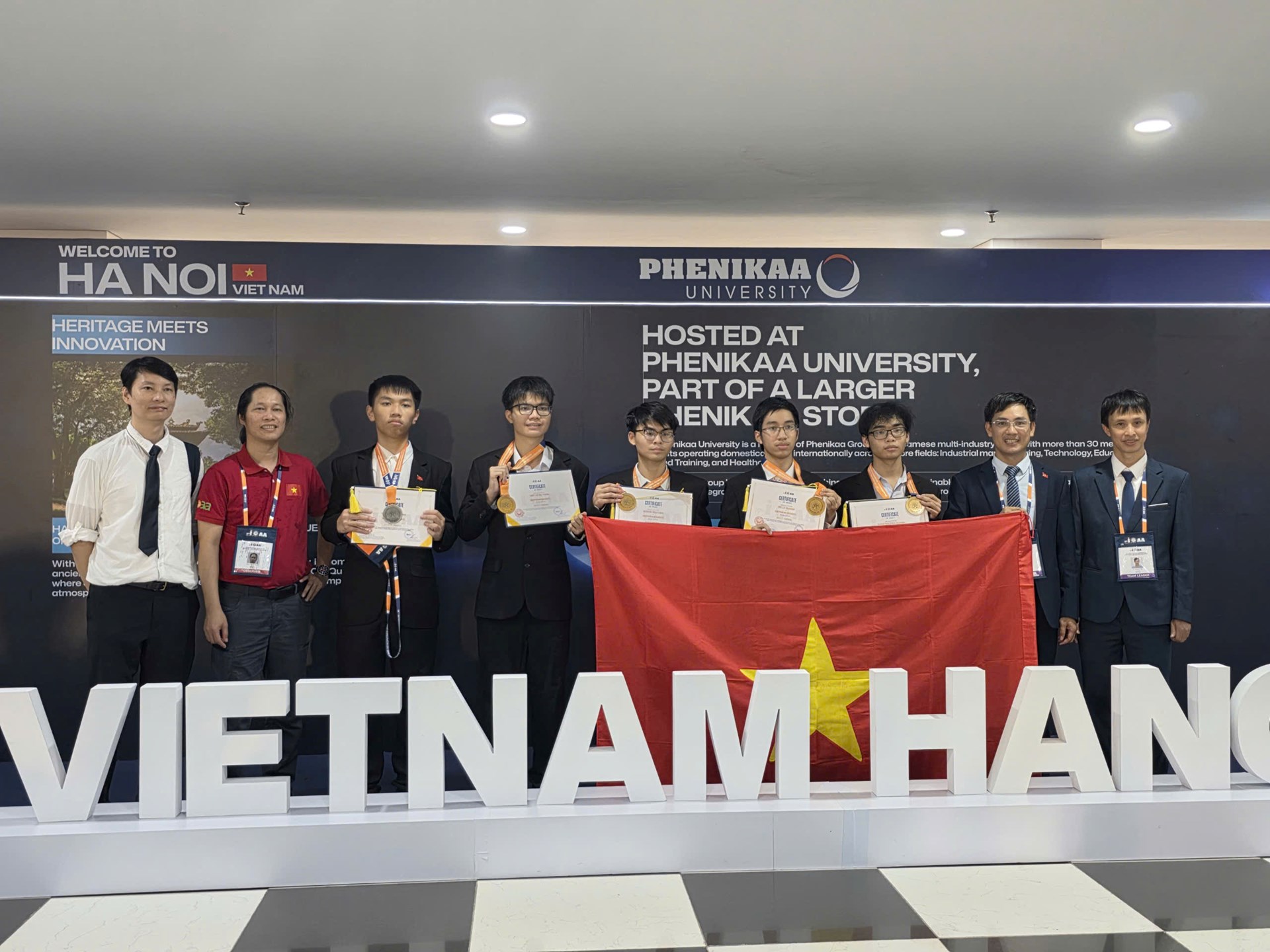 Việt Nam độc chiếm 10/10 huy chương tại Olympic Thiên văn quốc tế