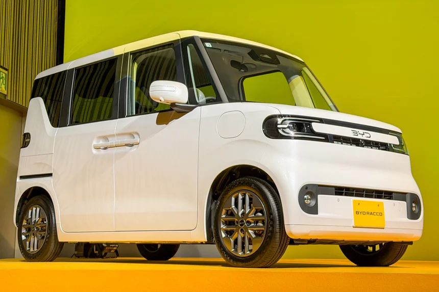Suzuki e-Sky ra mắt: xe điện mini rẻ thách thức BYD Racco