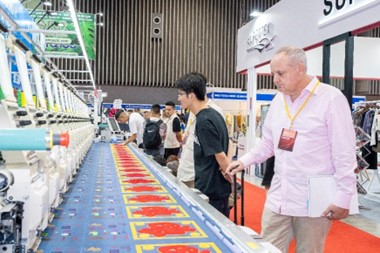 Triển lãm dệt may quốc tế VTG: cú hích cho chuyển đổi sản xuất toàn ngành