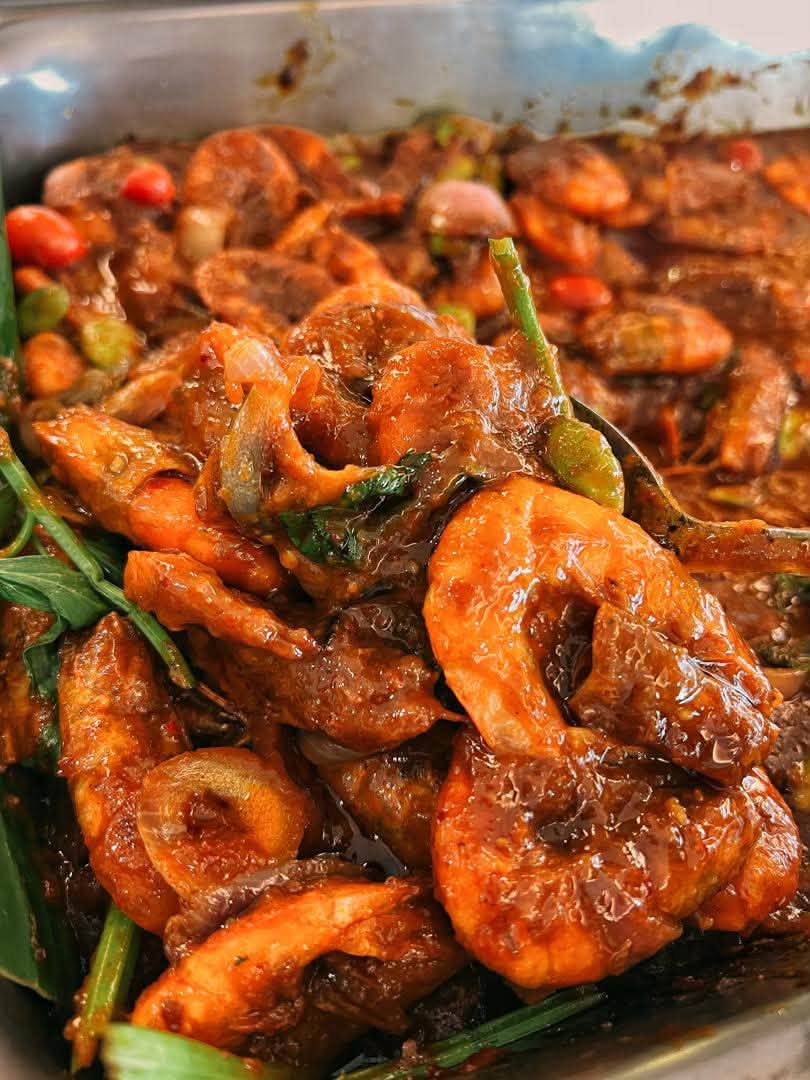 Makan Lengkap Kurang RM25: Dua Lokasi Nilai Tinggi Untuk Bajet Terhad