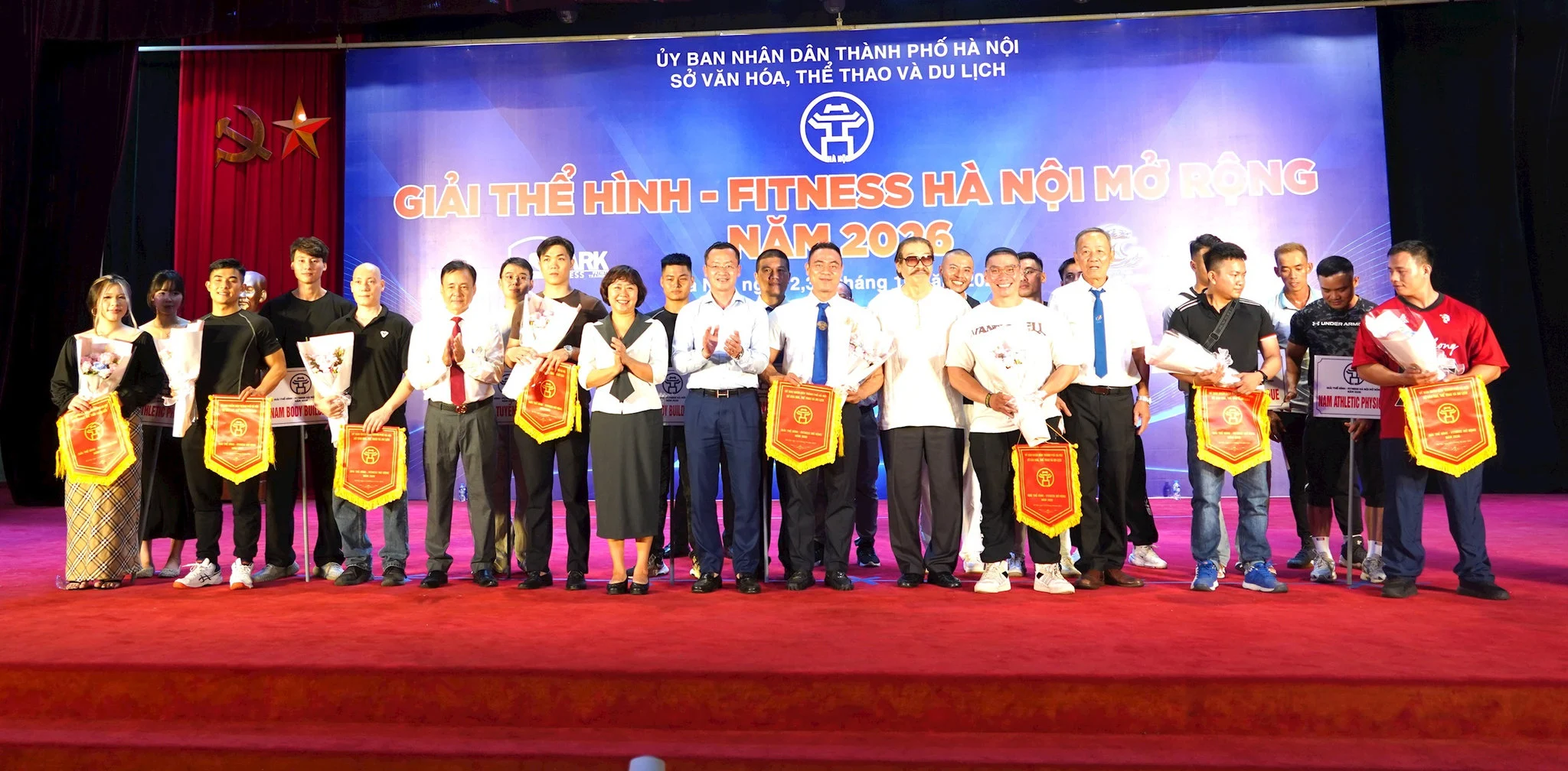 186 vận động viên tỏa sáng tại giải thể hình Hà Nội mở rộng