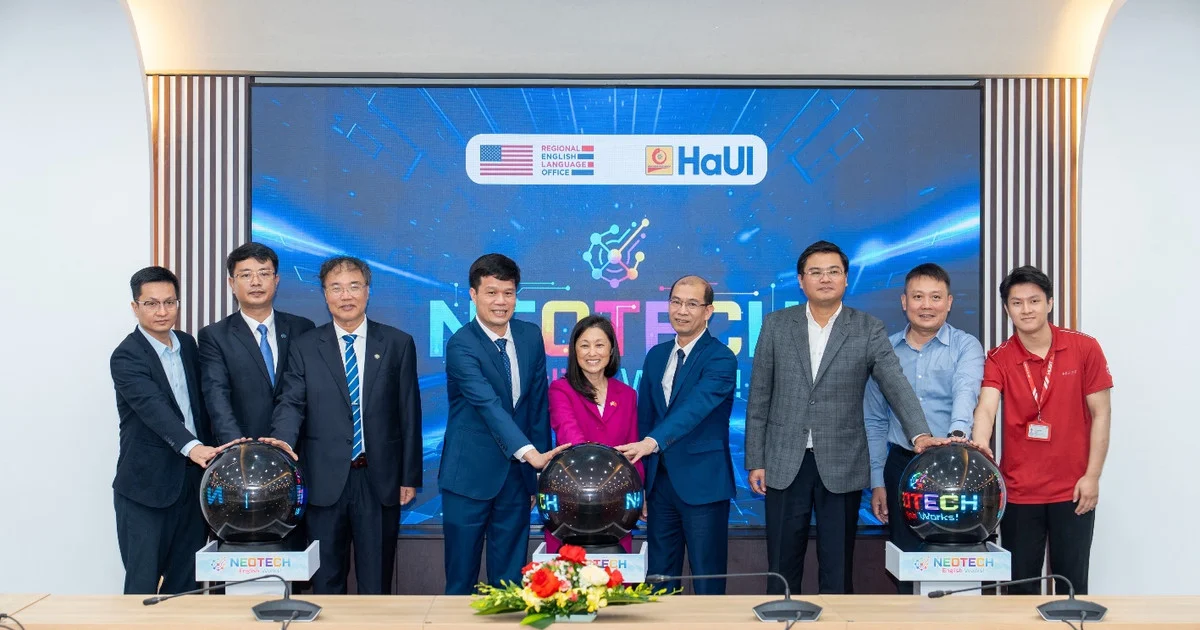NeoTECH English Works: cú hích tiếng Anh cho sinh viên kỹ thuật