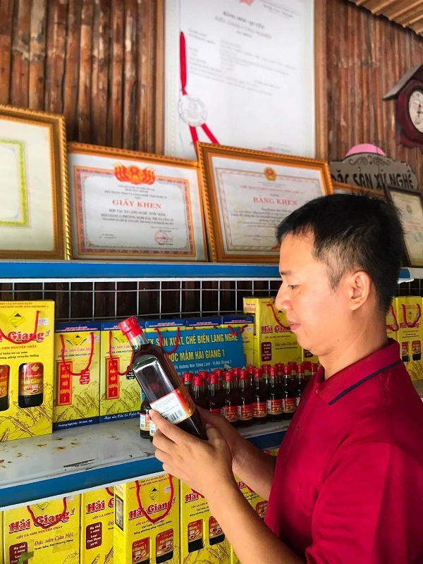 Từ căn bếp gia đình đến dây chuyền đóng hộp: con đường mới của ẩm thực Việt