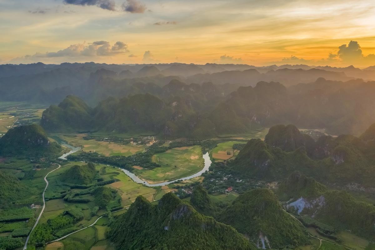 Việt Nam giành 11 giải thưởng du lịch quốc tế: Những điểm đến nào được công nhận hàng đầu châu Á?