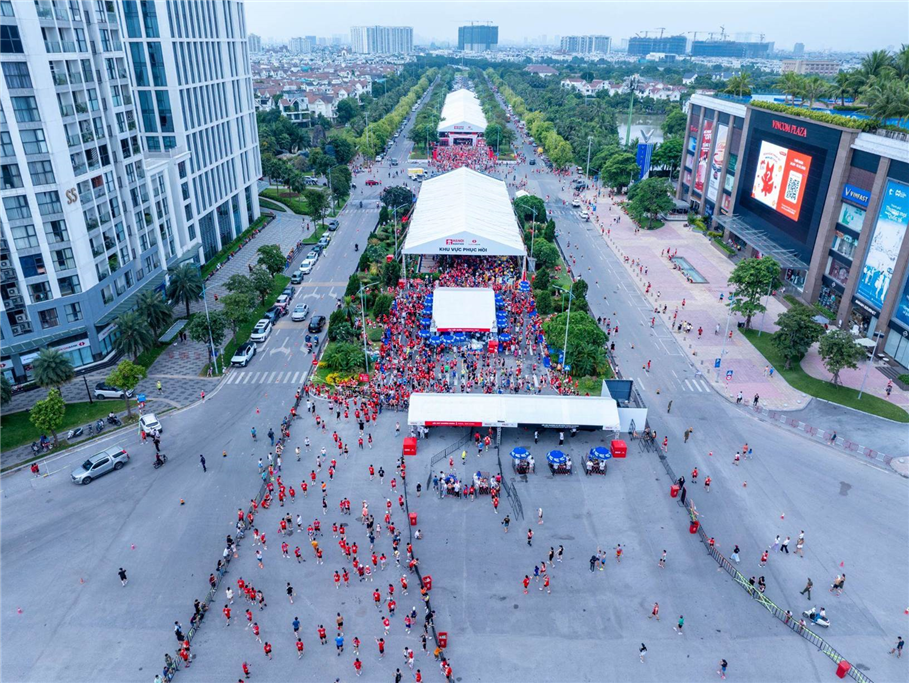 Giải Marathon Quốc tế Hà Nội mùa thứ 5: kỷ lục người chạy, kỷ lục cảm hứng