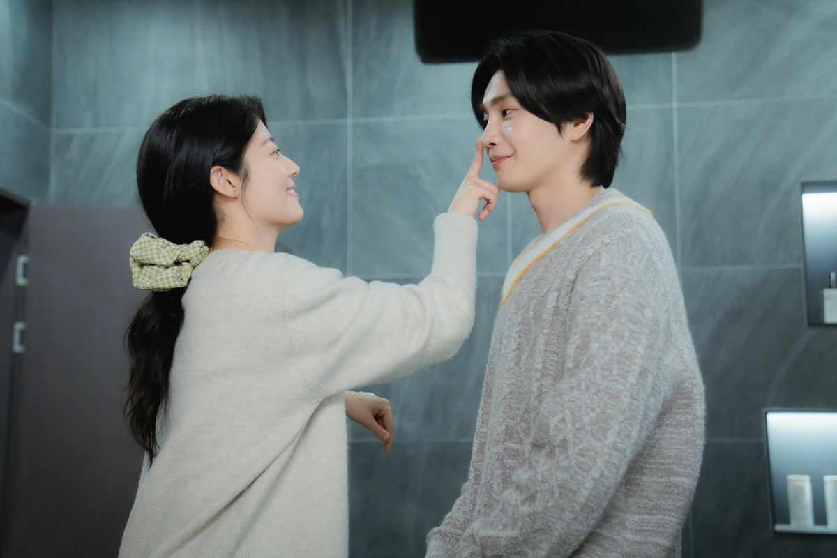 Nam Ji Hyun Và Kim Jae Yeong: Hóa Học Lãng Mạn Khiến Khán Giả “Tingle”