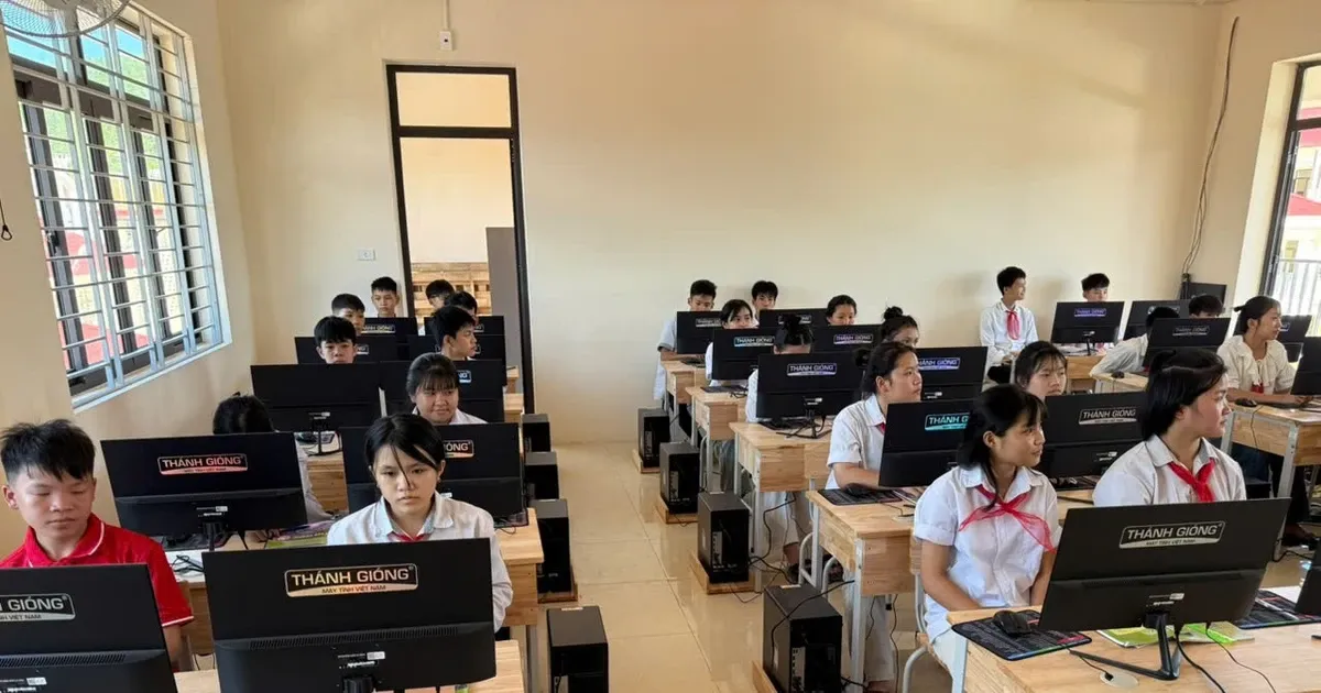 Học liệu số và công nghệ kéo gần lớp học vùng biên