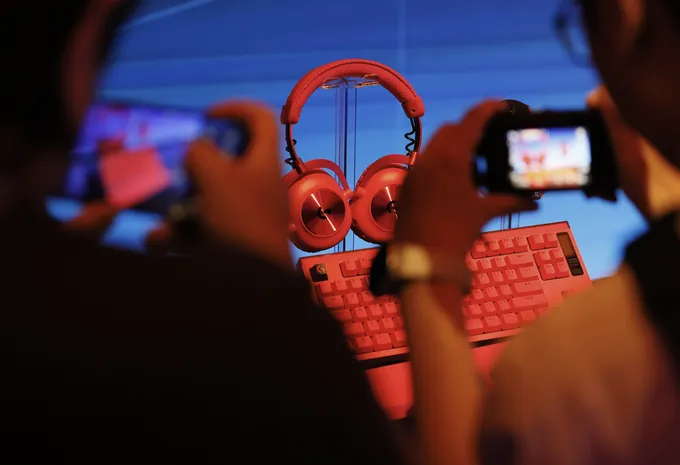 Logitech G Play: Switch từ tính và 8.000 Hz định nghĩa lại gaming gear