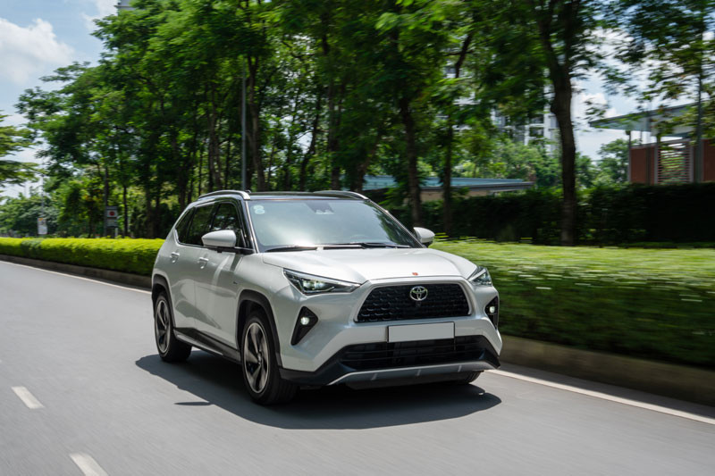 Toyota khuyến mãi lớn tháng 10 cho dòng xe hybrid