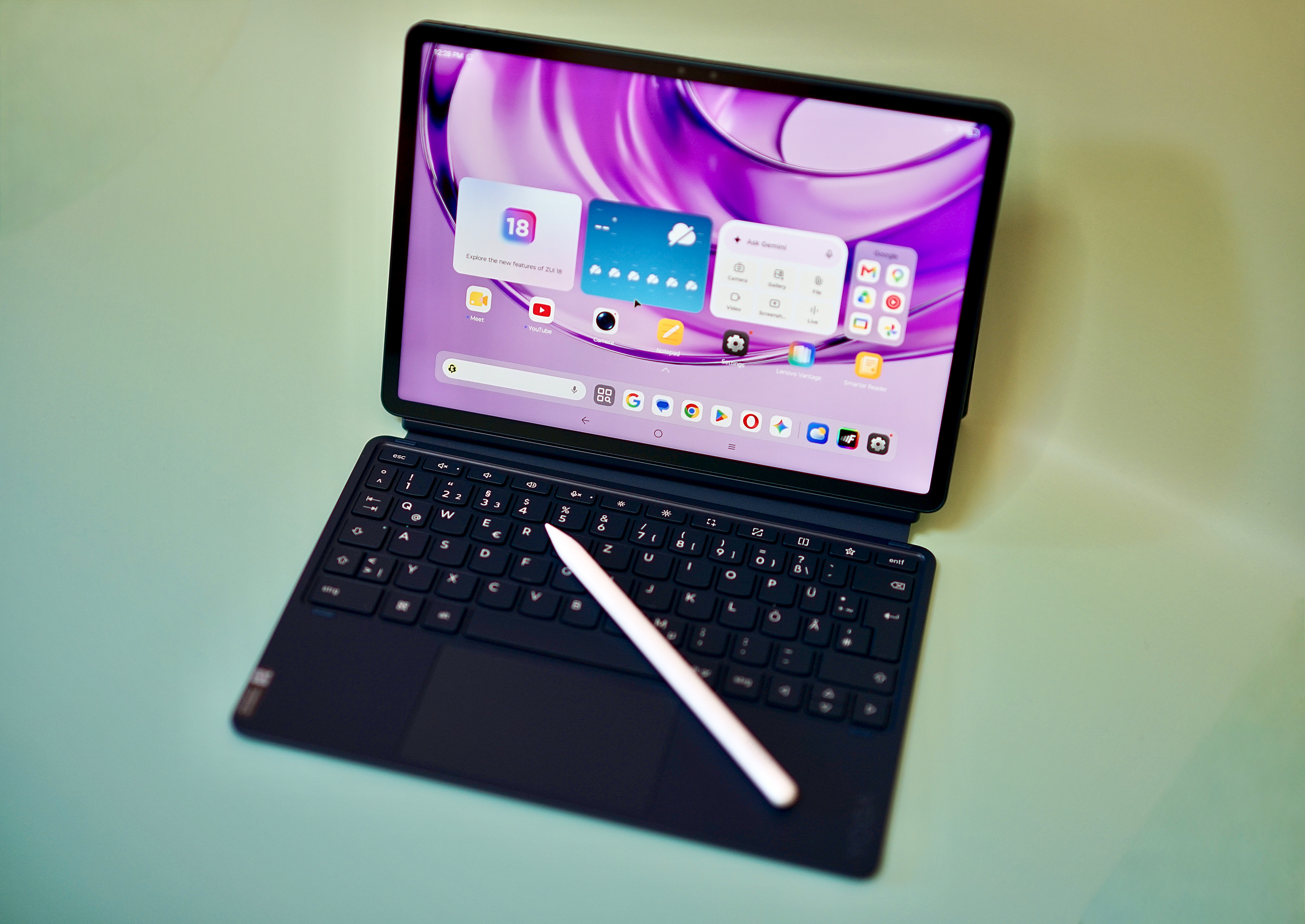 Lenovo Yoga Tab Gen 2 Review: có xứng đáng là tablet giải trí cao cấp?