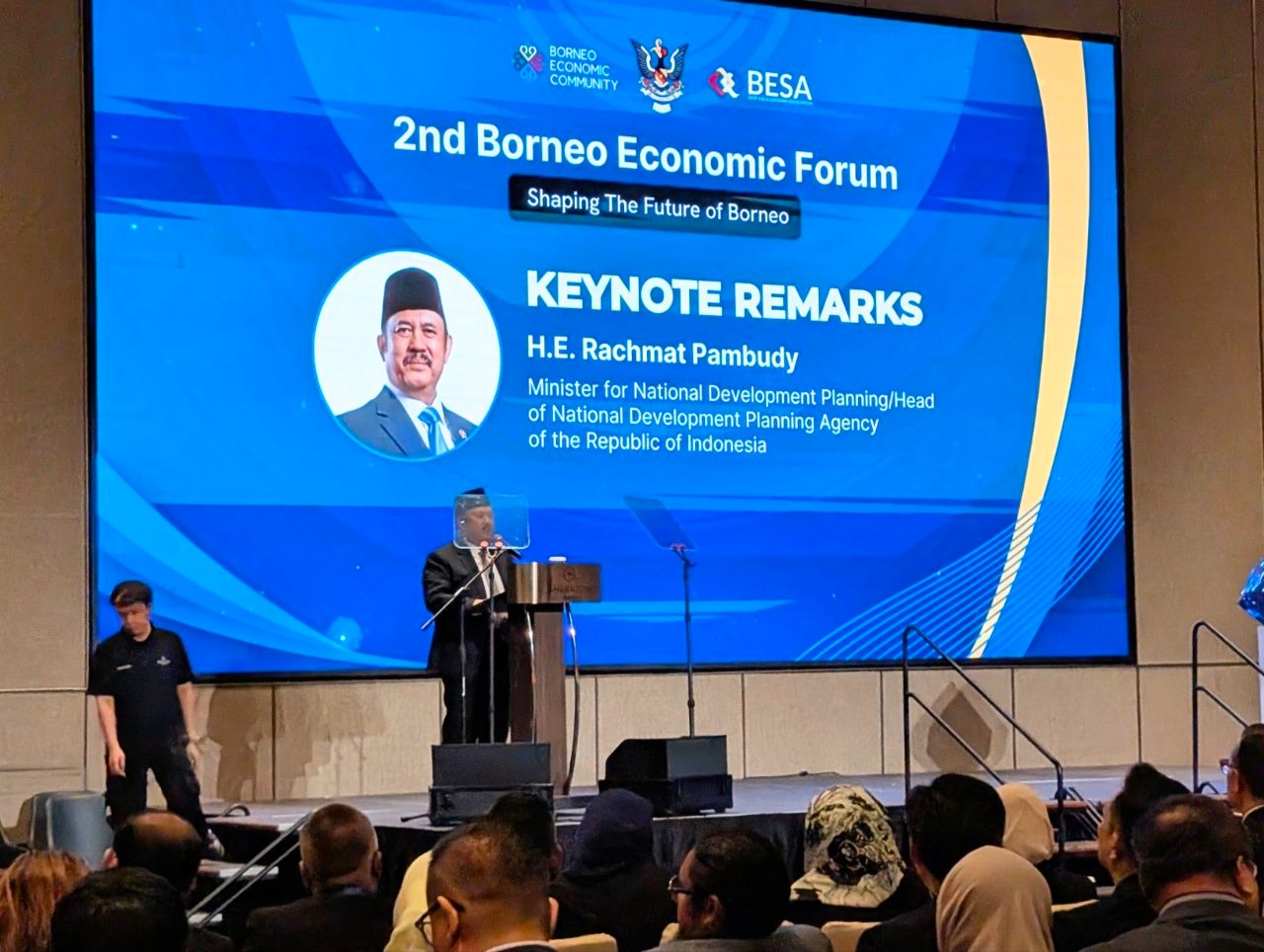 Segitiga Emas Borneo: Pelancongan Rentas Sempadan Dibentuk Semula