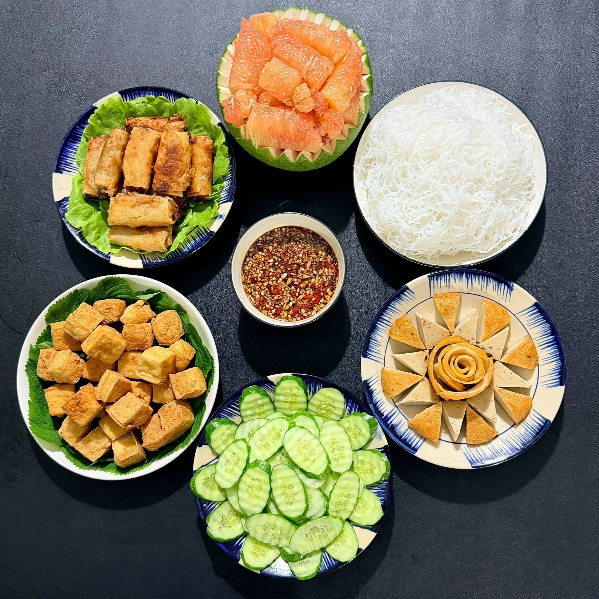 Bữa cơm gia đình: mâm cơm kể chuyện tình thân và dạy con