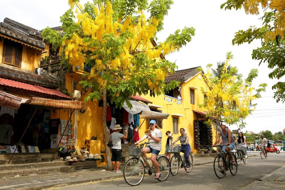 Việt Nam vào top 10 điểm đến an toàn: cú nhảy 18 bậc nói gì về sức hút quốc tế?