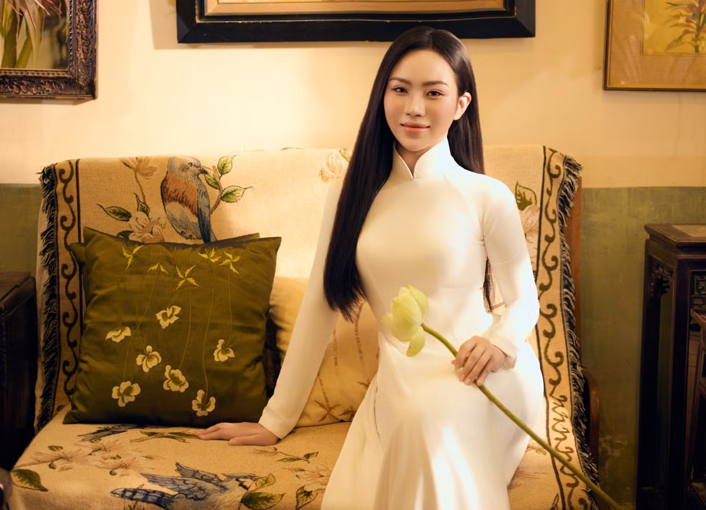 Cô gái 22 tuổi vay tiền tỷ làm album nhạc cổ điển về Hà Nội