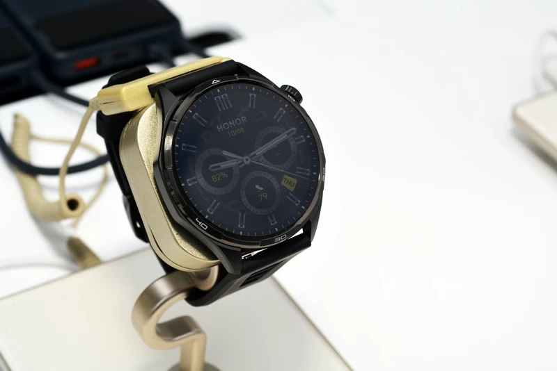 HONOR Watch 6 review: đồng hồ thể thao pin lâu và GPS kép có đáng tiền?