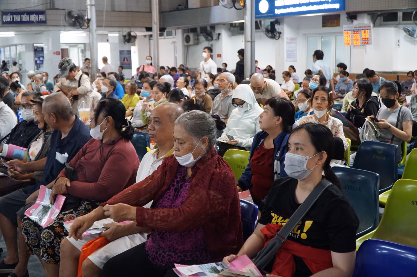 Tập thể dục sau mưa: Người cao tuổi đừng xem nhẹ rủi ro