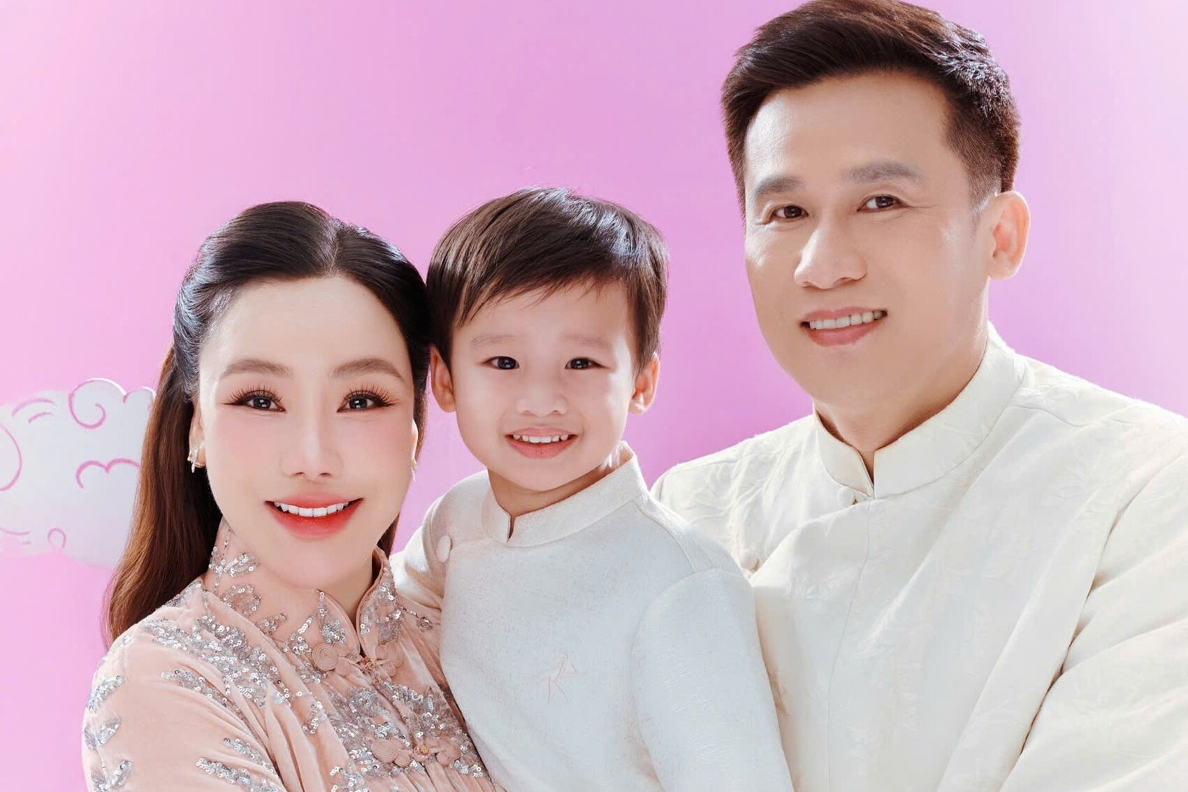 Từ nhặt đồng nát đến biệt thự 600m2: hành trình đặc biệt của Hồ Quỳnh Hương