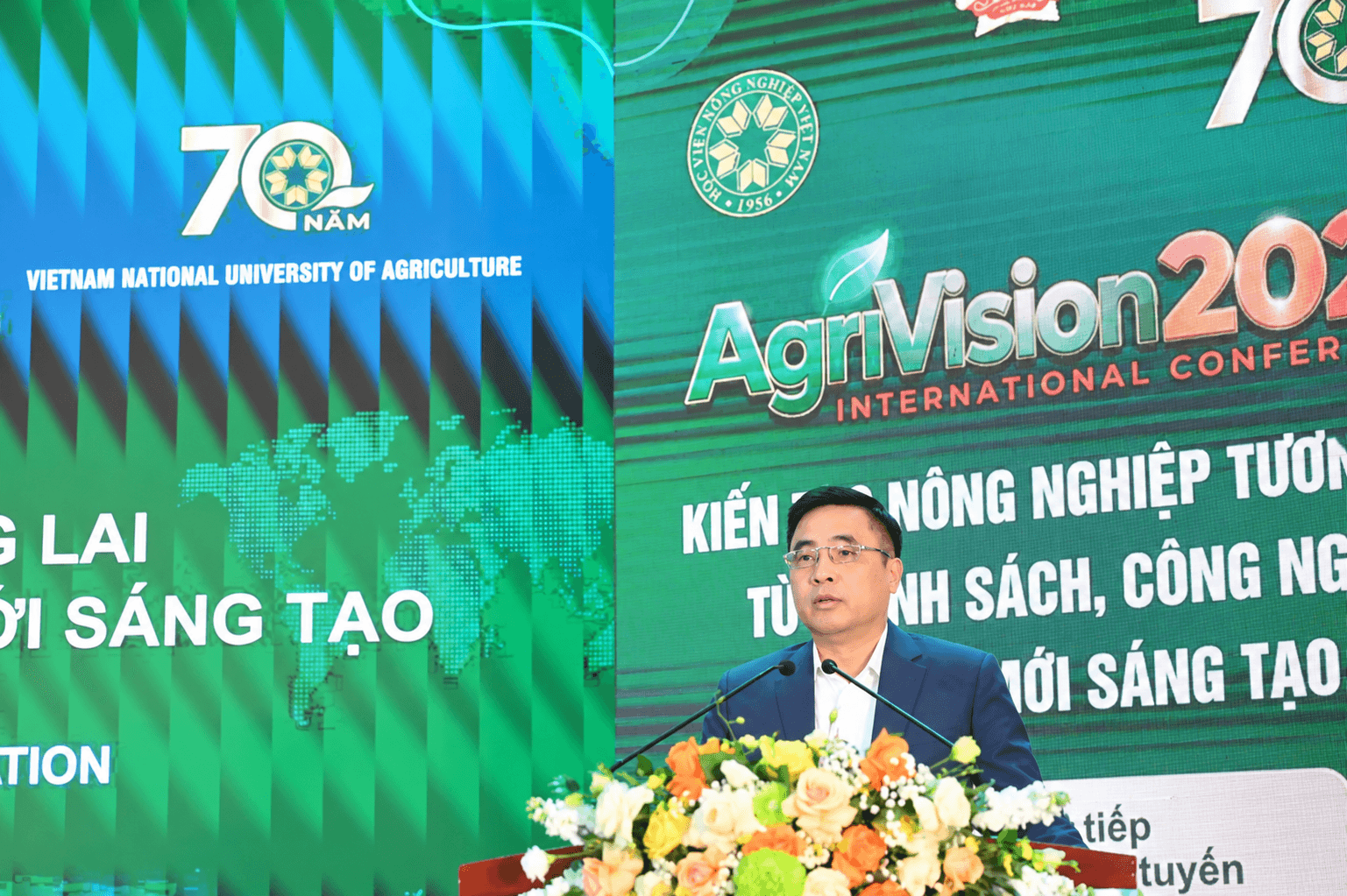 Đưa khoa học từ phòng thí nghiệm xuống ruộng nông dân