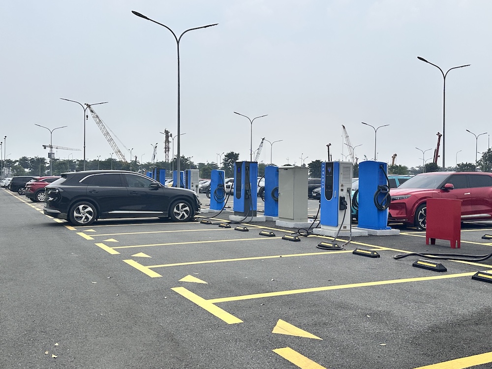 Quy chuẩn sạc xe điện và eRoaming: Chìa khóa gỡ nút thắt hạ tầng