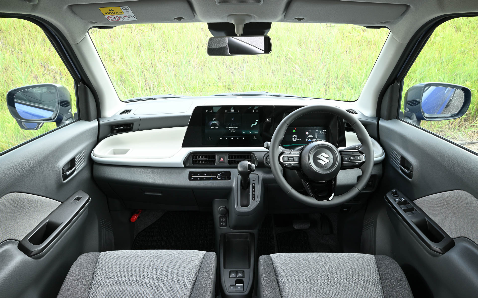 Suzuki eSky mini-EV: đối trọng mới của VinFast VF 3?