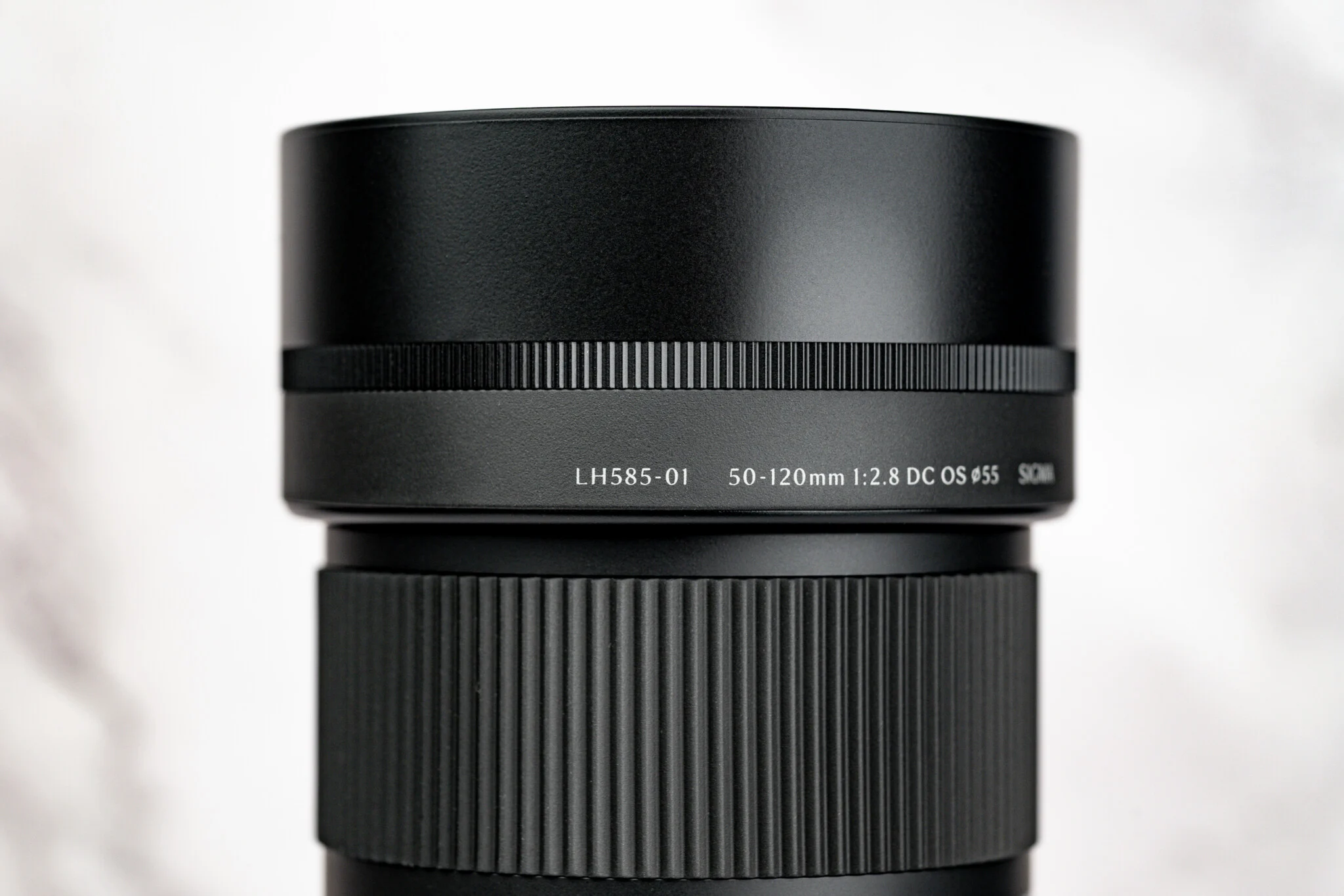 Sigma 50-120mm f/2.8 và xu hướng ống kính zoom khẩu độ cố định