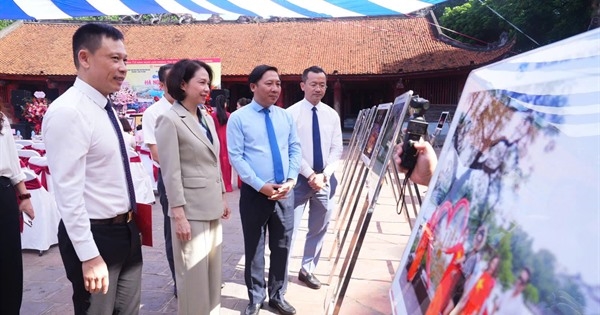 Triển lãm “Hà Nội trong tôi” lần thứ 21: Khi nhiếp ảnh thành phố kể câu chuyện chính quyền hai tầng