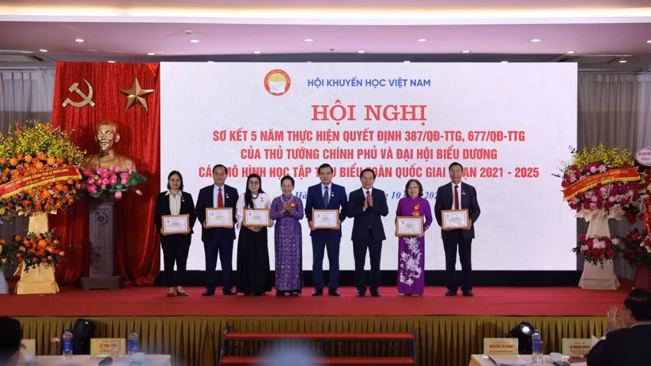 Từ mở rộng mô hình đến nâng cao chất lượng xã hội học tập