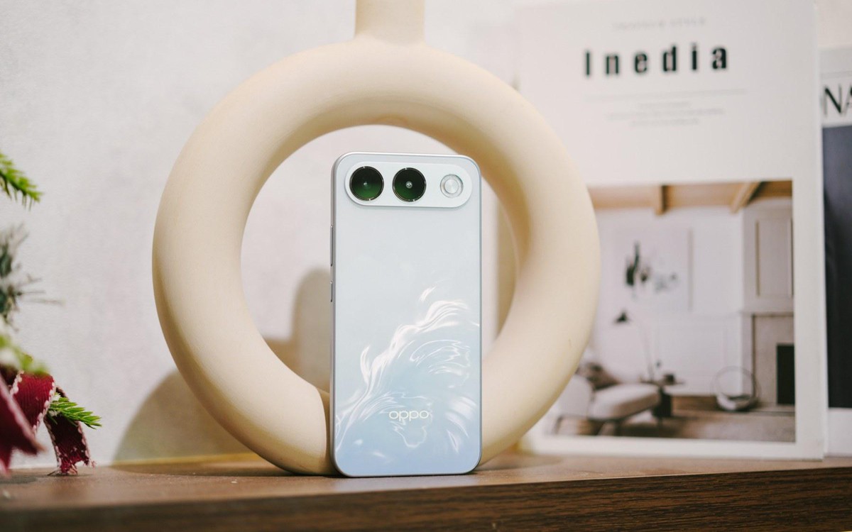 OPPO A7 Pro 5G: Mỏng nhẹ kiểu iPhone, pin 8000mAh có đáng tiền?