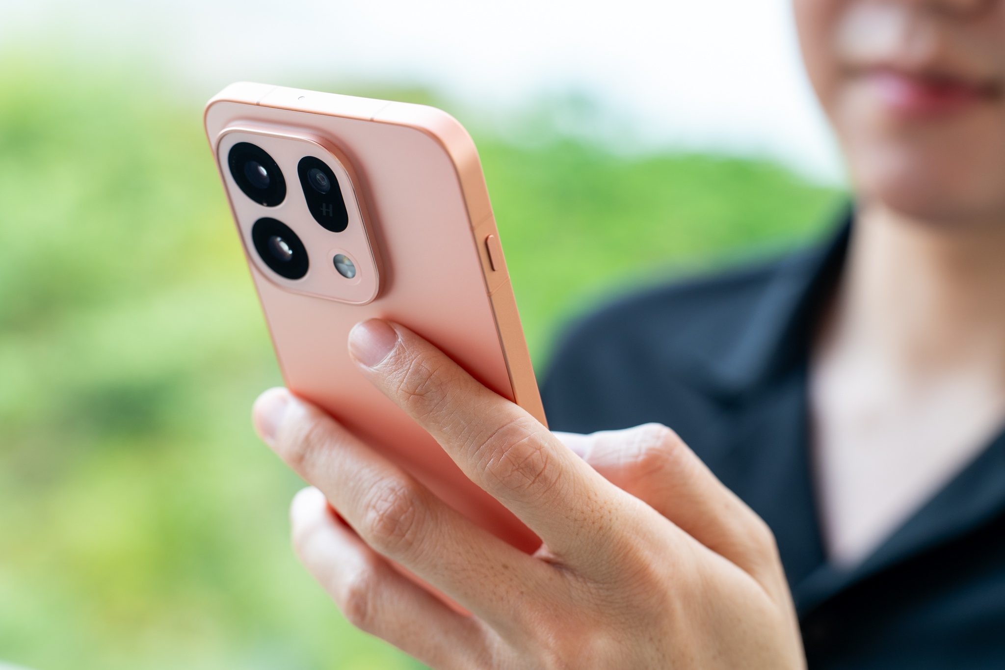 OPPO Find X9 Ultra sau 6 tháng: Đắt nhưng có đáng?