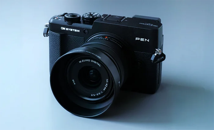 OM System PEN: Máy Ảnh Mirrorless Retro Cho Nhiếp Ảnh Du Lịch & Đường Phố?