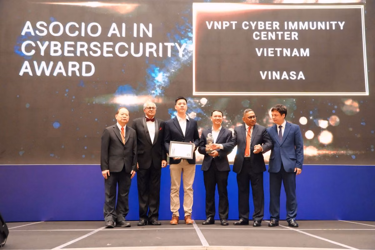 8 tổ chức Việt Nam thắng lớn tại Giải thưởng ASOCIO: Chuẩn quốc tế của AI Việt là gì?