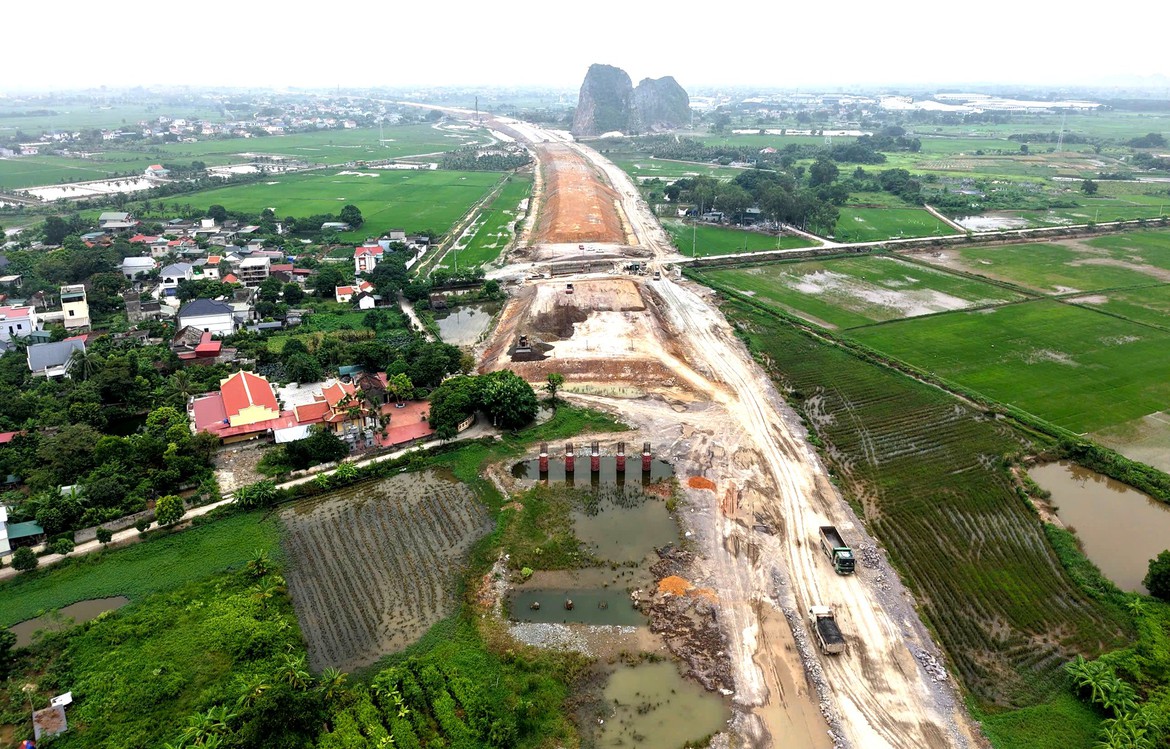 Cao tốc Ninh Bình - Hải Phòng tăng vốn: thêm cơ hội, nhiều rủi ro tiến độ