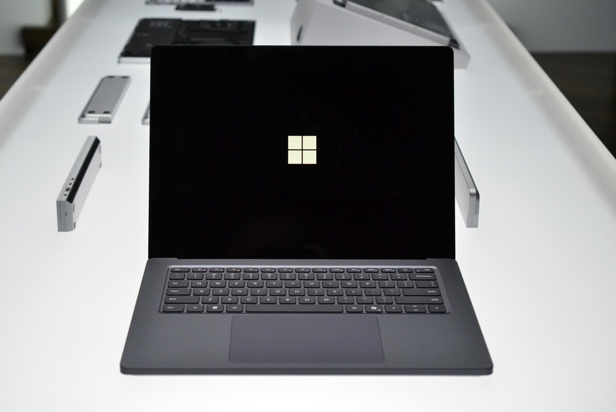 RTX Spark laptop giá bao nhiêu? So sánh chi phí giữa MSI, ASUS và Microsoft