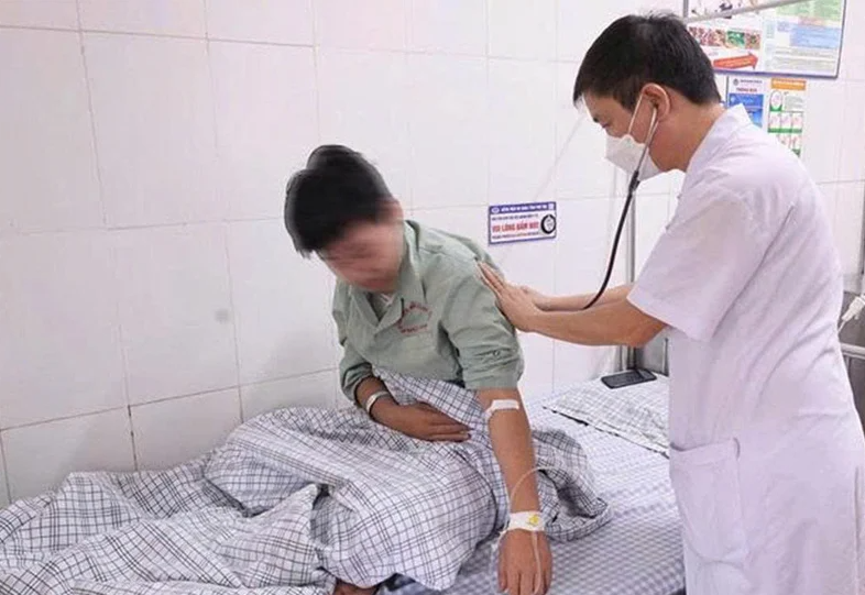 Cúm A diễn biến nặng ở người cao tuổi và bệnh nền: Đừng chờ sốt cao mới lo