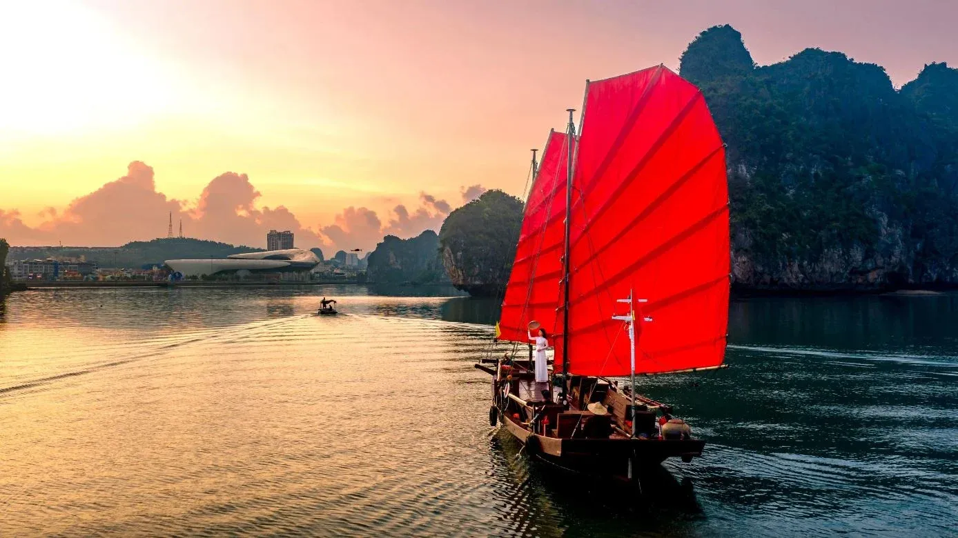 Việt Nam lọt top 10 điểm đến yêu thích nhất thế giới: Lợi thế nào trước Thái Lan và Hàn Quốc