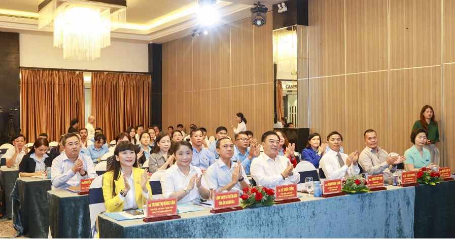 Nha Trang Night Run: 5.000 bước chân giữa phố biển vì nhân đạo