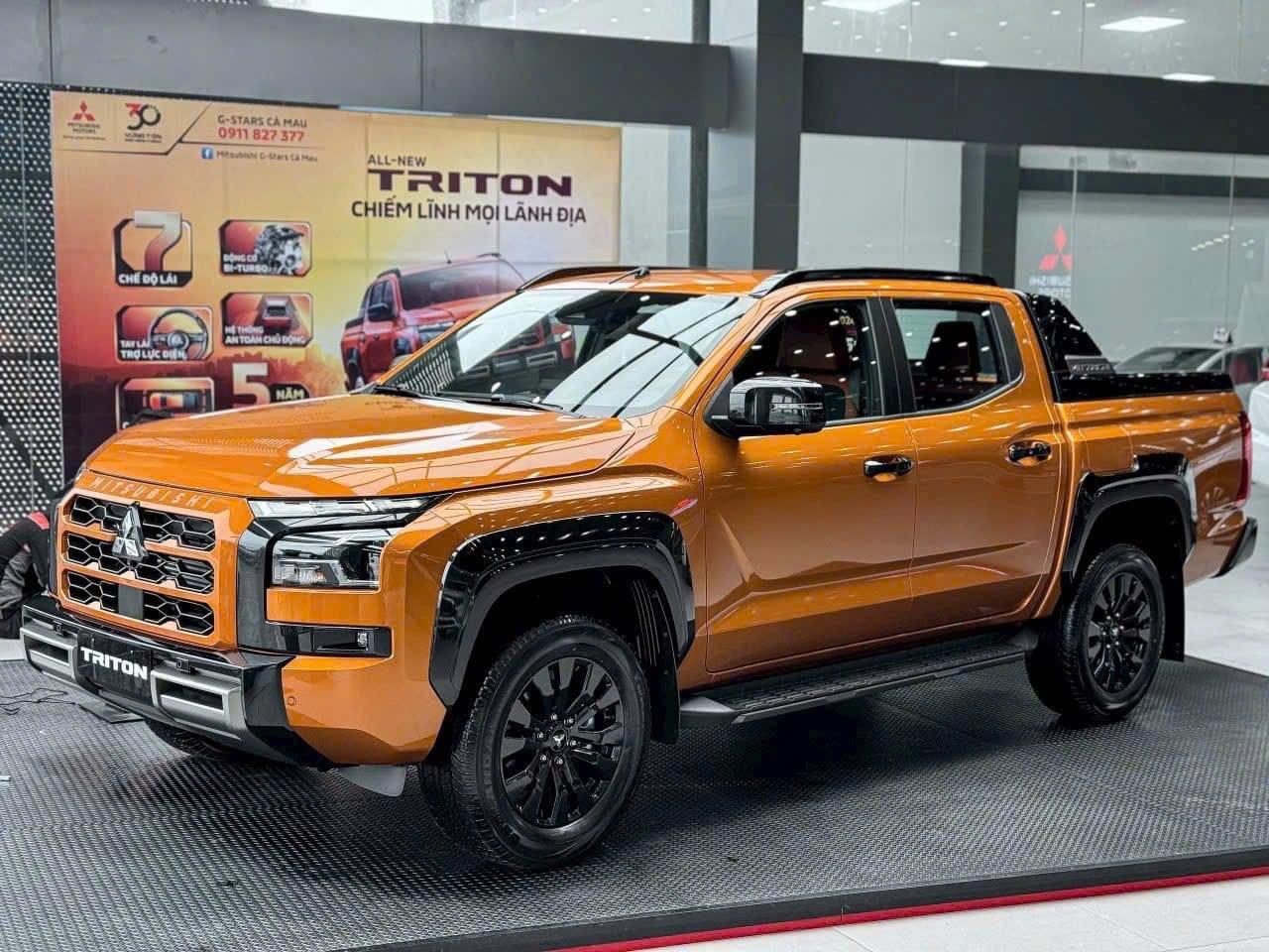 Mitsubishi Triton giảm 56 triệu trong tháng 10: Có nên xuống tiền?